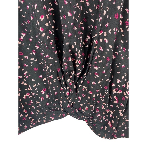 Torrid 0 Large Tunic Blouse Shirt Black Floral Challis Twist Front Crop Top - Picture 3 of 9